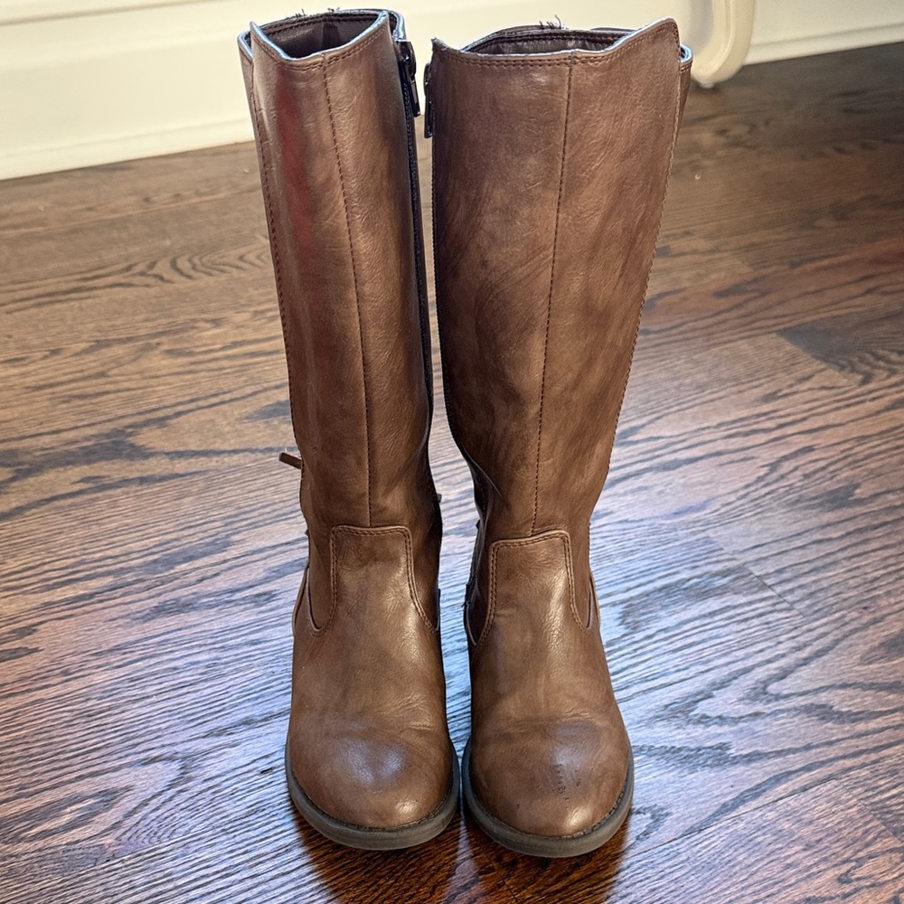 Size 13 Chocolate Brown Leather Knee-High Boots